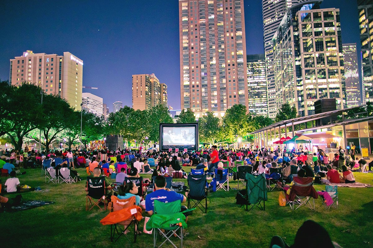 Bank of America Screen on the Green WallE The Buzz Magazines